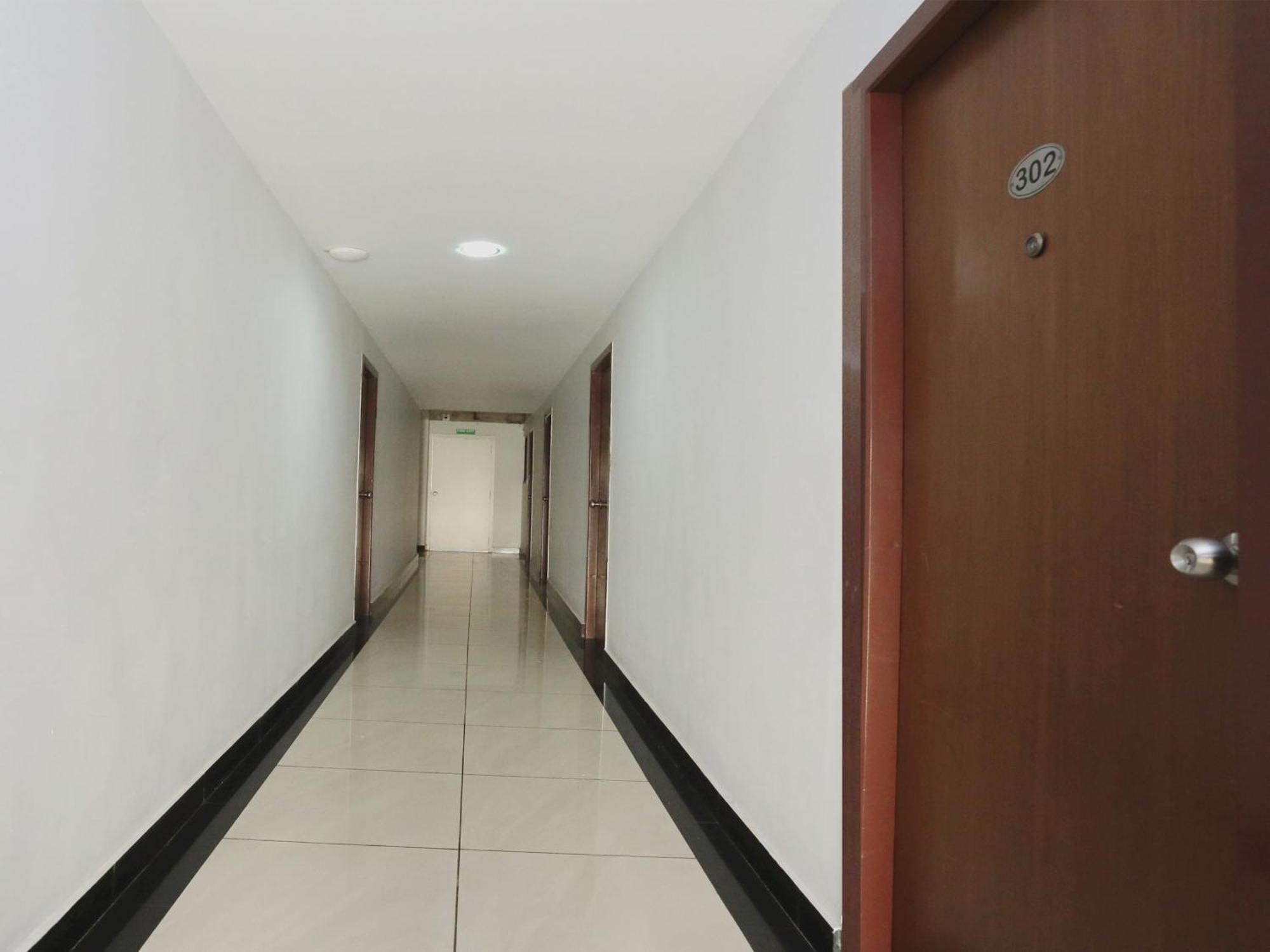 Super Townhouse Malabar Illam Hotel Kochi Exterior photo