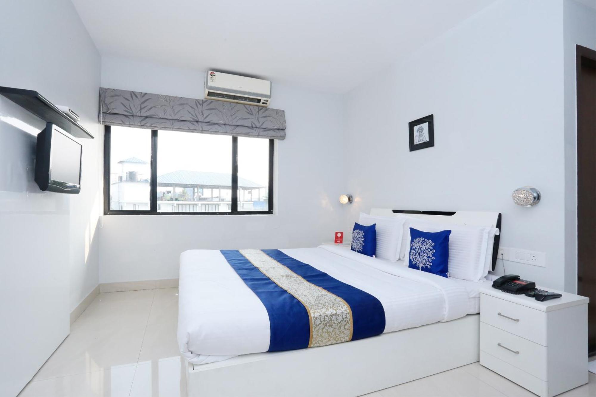 Super Townhouse Malabar Illam Hotel Kochi Exterior photo