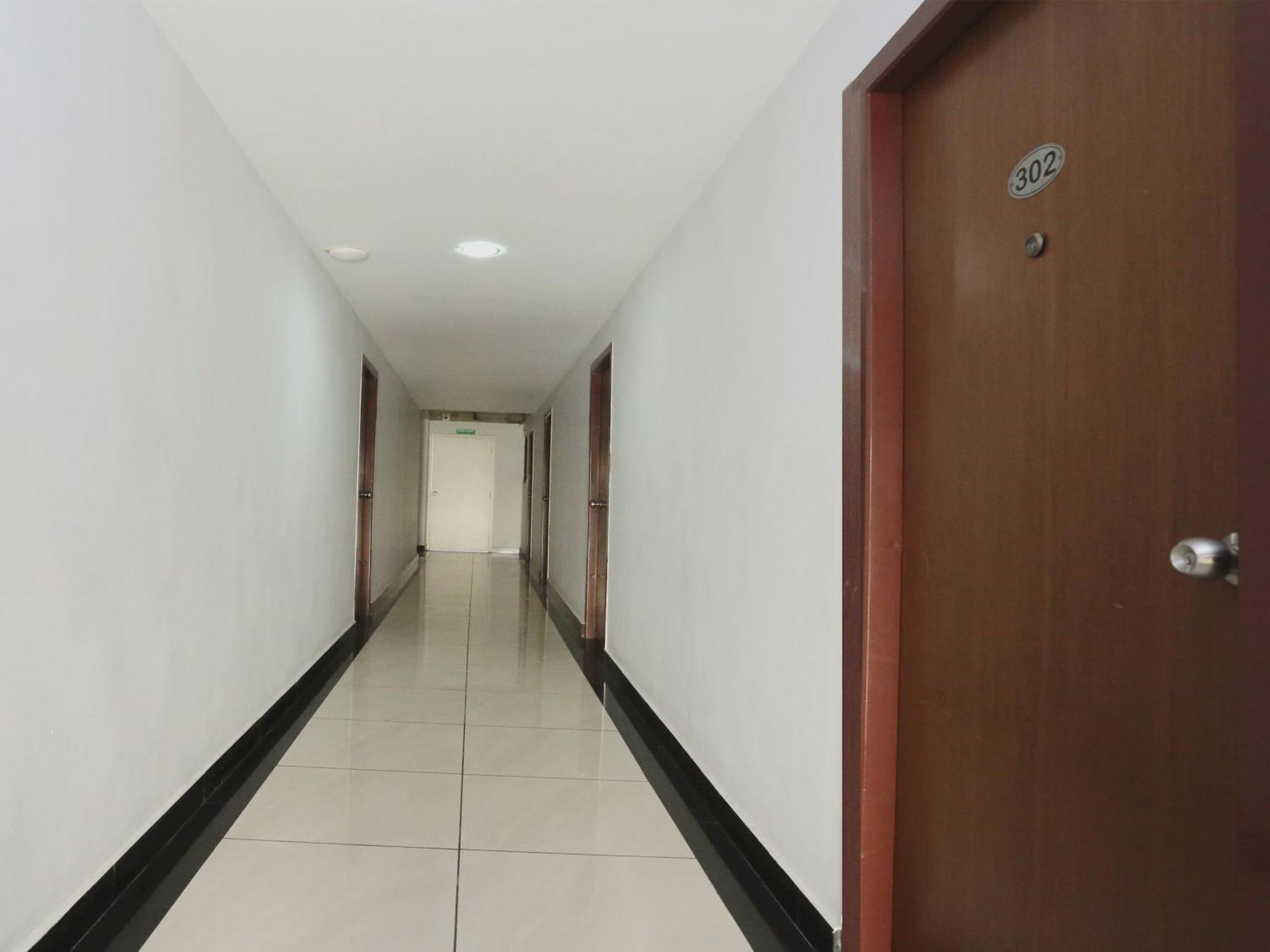 Super Townhouse Malabar Illam Hotel Kochi Exterior photo