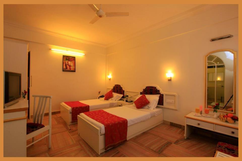 Super Townhouse Malabar Illam Hotel Kochi Room photo